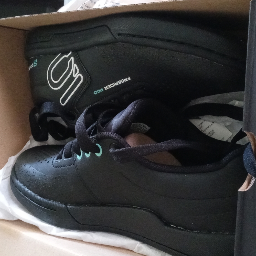 Adidas mountain bike shoes